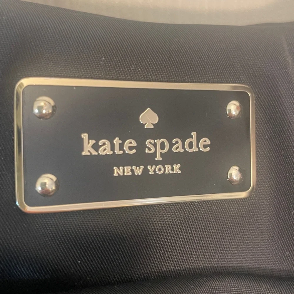 KATE SPADE Black NYLON TOTE /Baby Bag 18” X 14 1/2” X 4” Crossbody Many Pockets - Picture 3 of 16